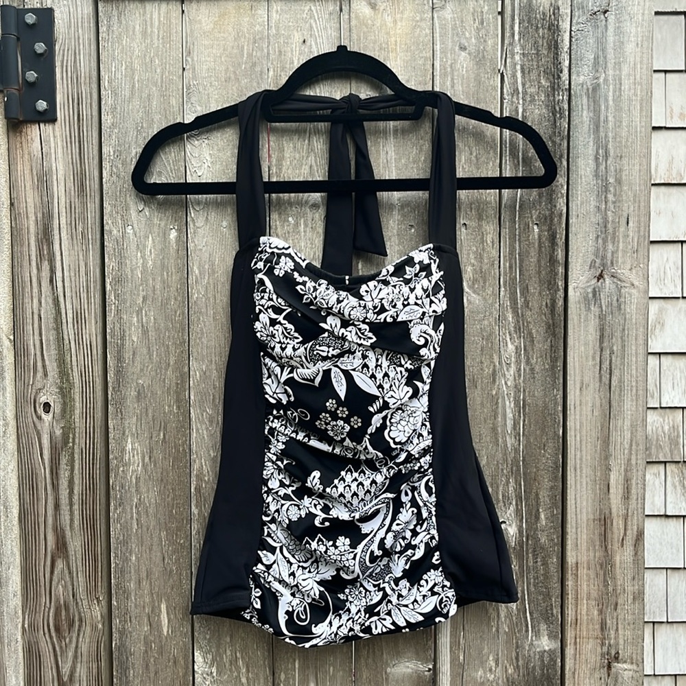 Penbrooke B/W Floral Pattern Tummy Control Padded Halter Tankini Top,Size 10,NWT